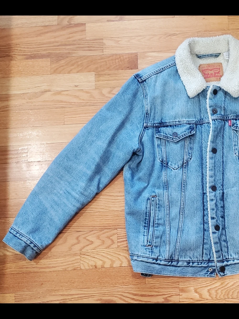 Levi's Blue Denim Jacket with Cream Sherpa Lining - Picture 5 of 8